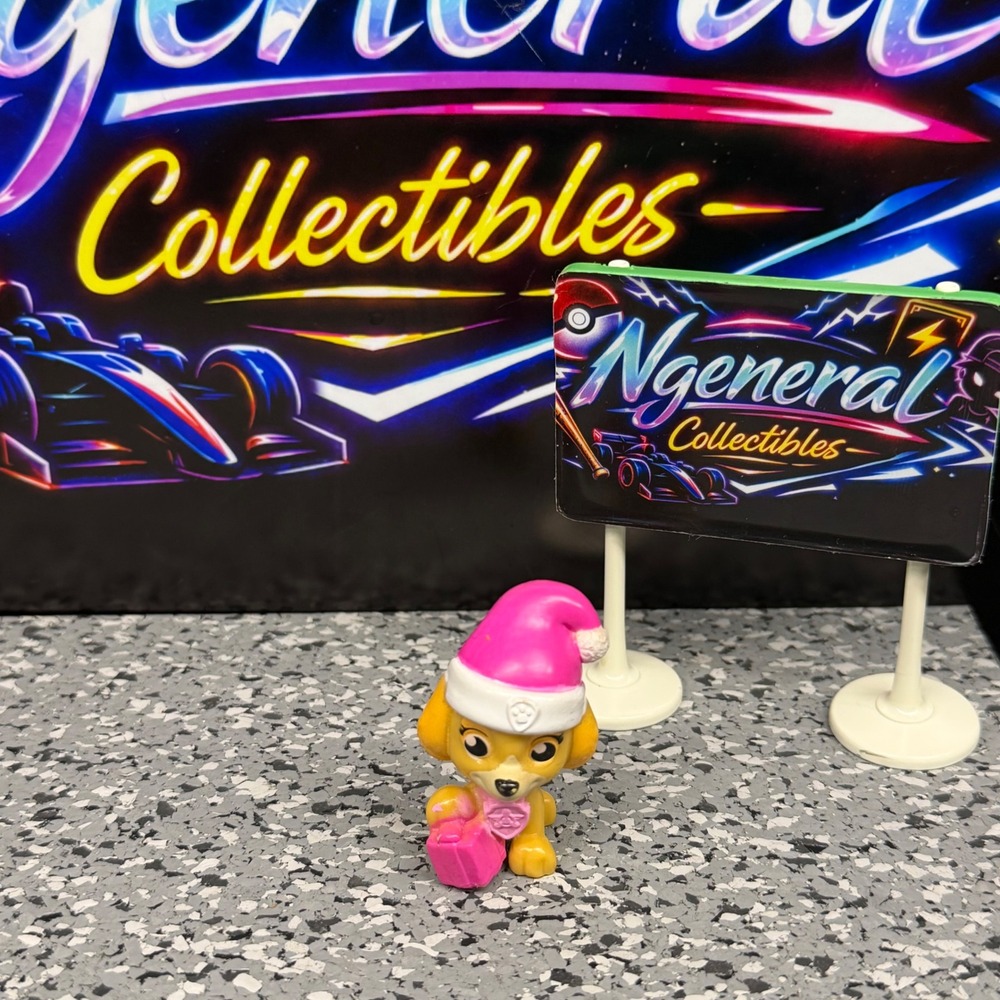 Paw Patrol Skye Christmas Mini Figure Pink Santa Hat Gift 90610UFT 2019